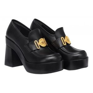 Versace Medusa Loafers Gold Platform Medusa
Logo Block Heels Monogram Hardware